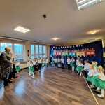Pasowanie na przedszkolaka w gr. Żabki (12).jpg