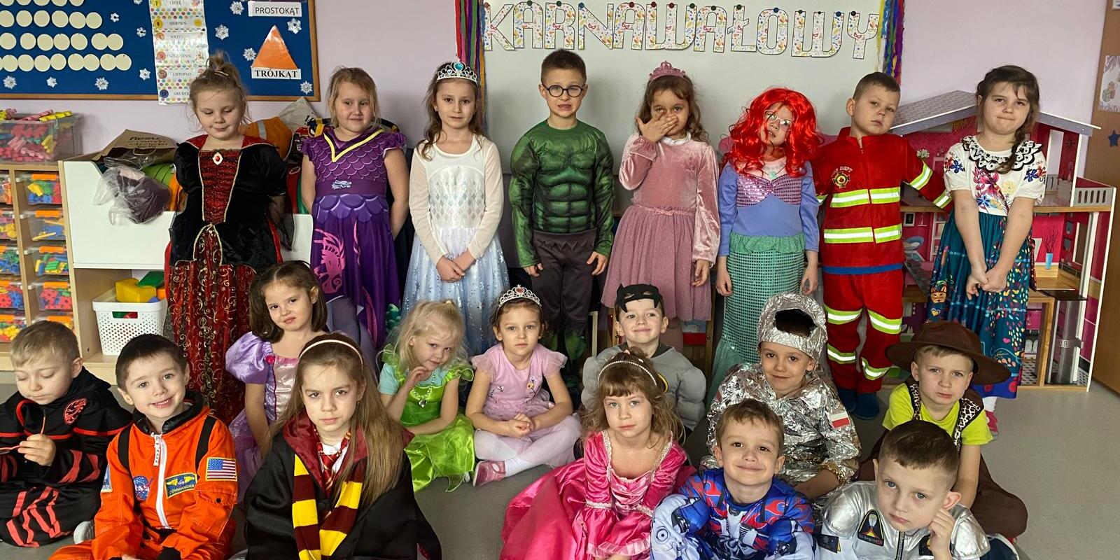 Bal Karnawałowy Krasnoludki (12).JPG
