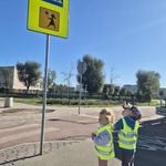bezpieczni na drodze żabki (2).jpg