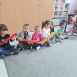 Rozwijanie poczucia rytmu na bum bum rurkach  (1).jpg