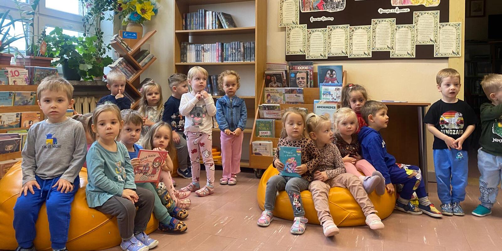 wizyta w bibliotece krasnoludków (6).jpg