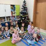 Naszą pierwszą choinką w przedszkolu (19).jpg