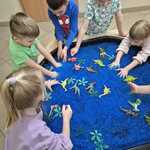 zabawy sensoryczne (7).jpeg