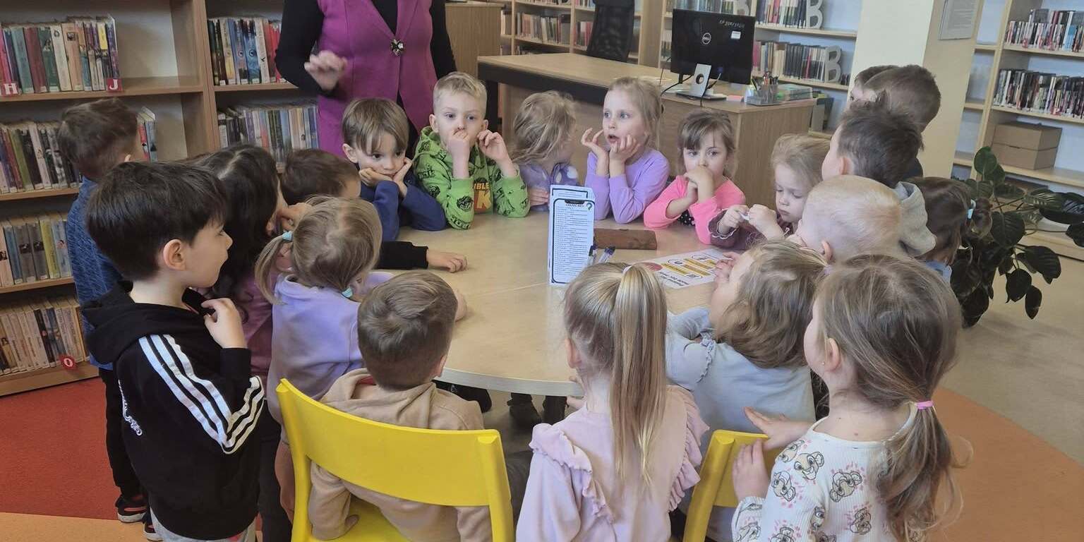Żabki na zajęciach czytelniczych (20).jpg