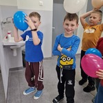 zabawy balonami (3).jpeg